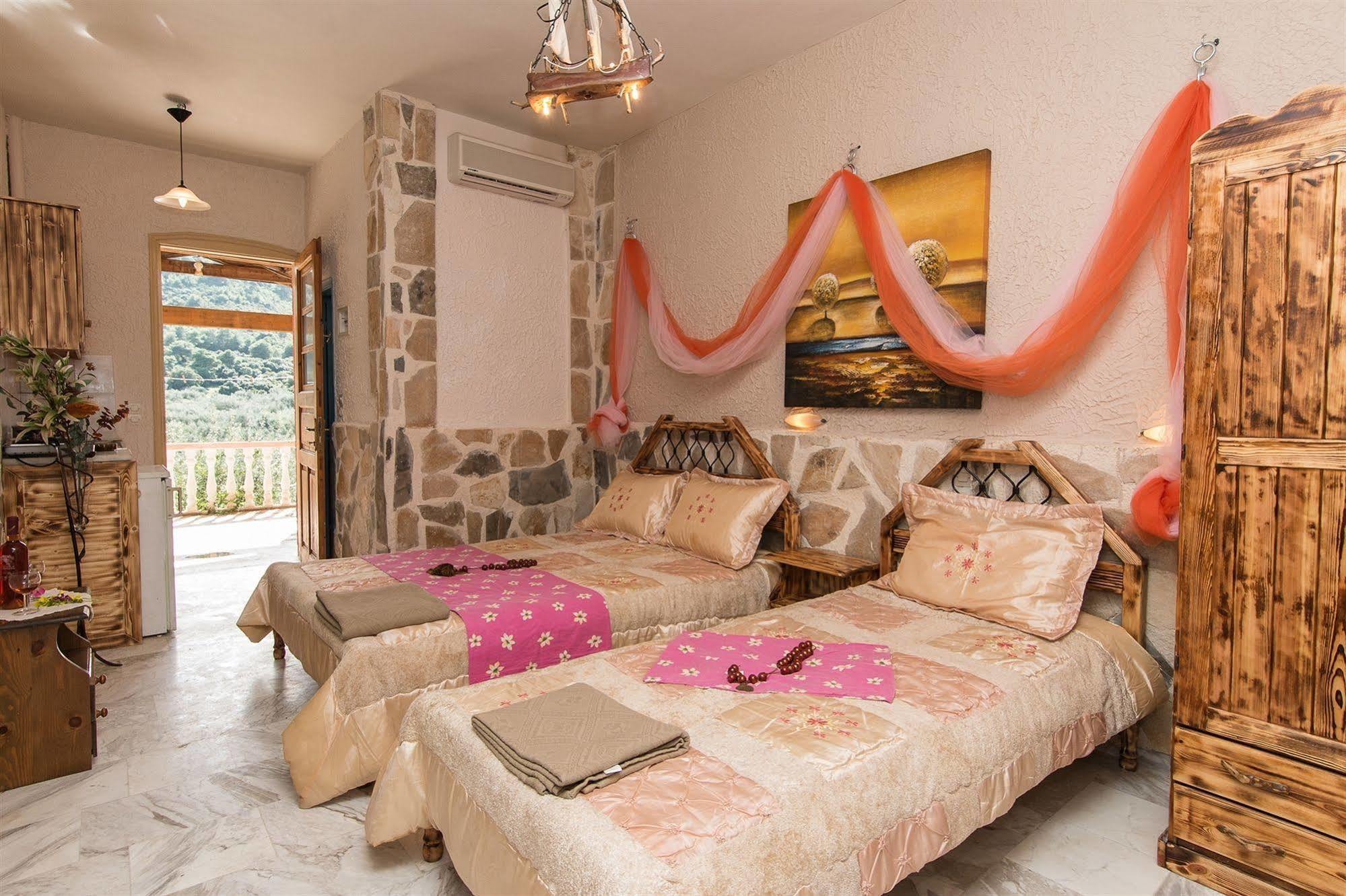 Lofos Studios كيري المظهر الخارجي الصورة